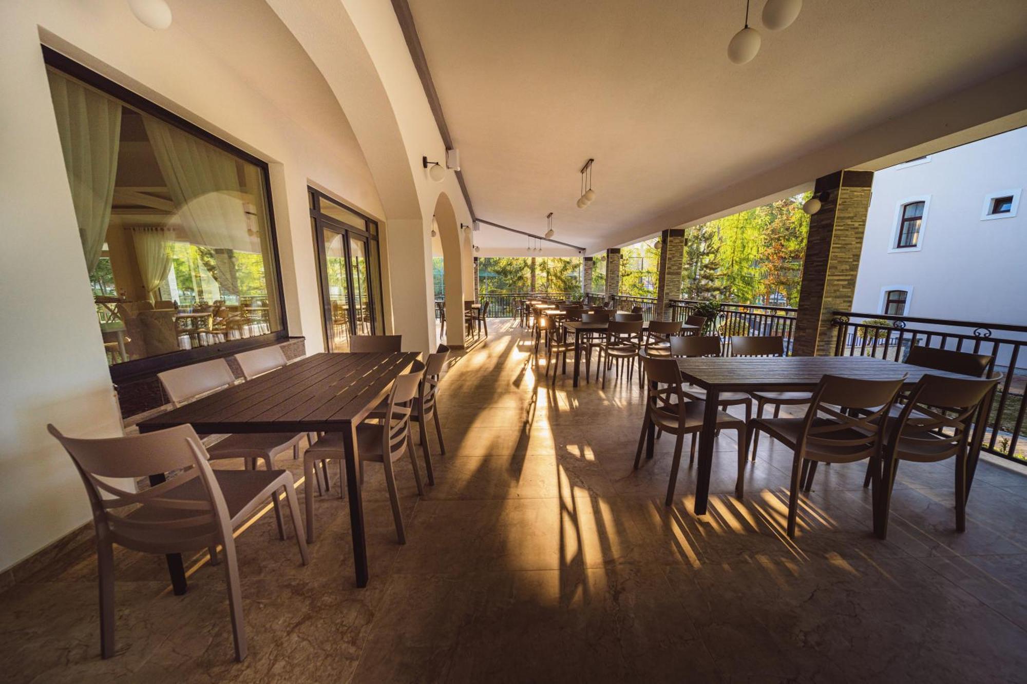 Pensiune Restaurant Perla Singeorz-Bai Exteriér fotografie